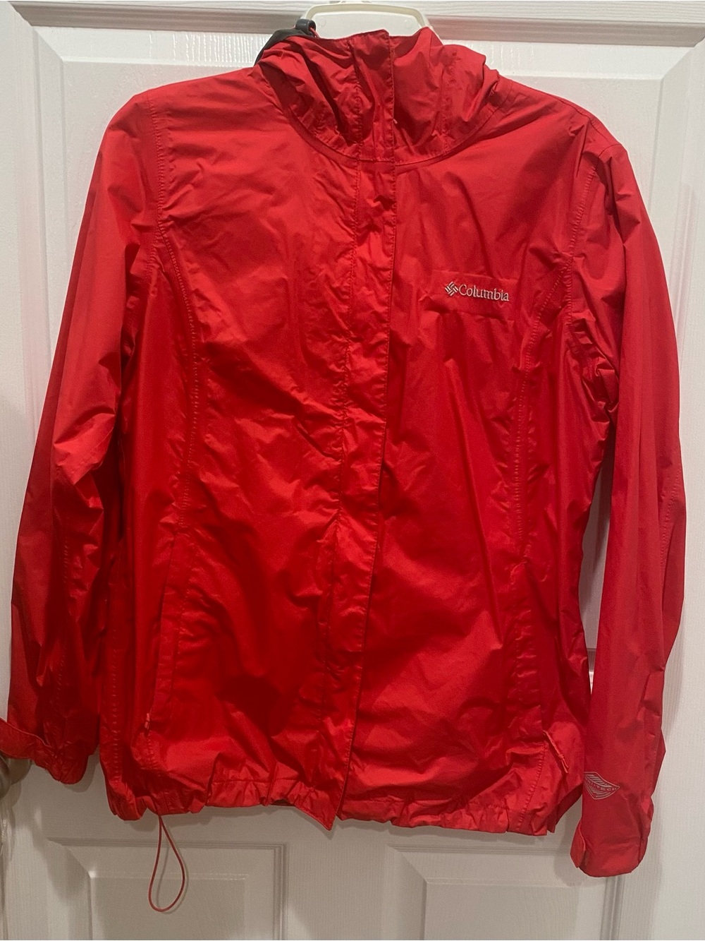 Columbia woman’s Bright coral red Hooded Rain Jacket size M
